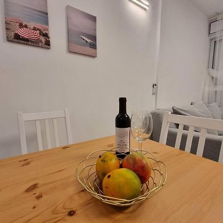 Beautiful 2-Bedroom Sea-View Apartment ネタニア エクステリア 写真