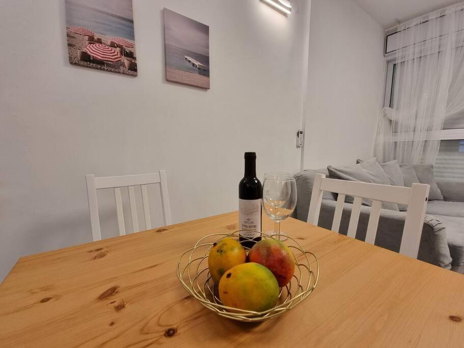 Beautiful 2-Bedroom Sea-View Apartment ネタニア エクステリア 写真