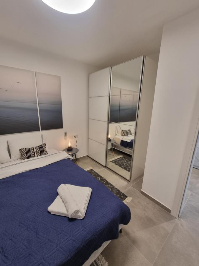 Beautiful 2-Bedroom Sea-View Apartment ネタニア エクステリア 写真
