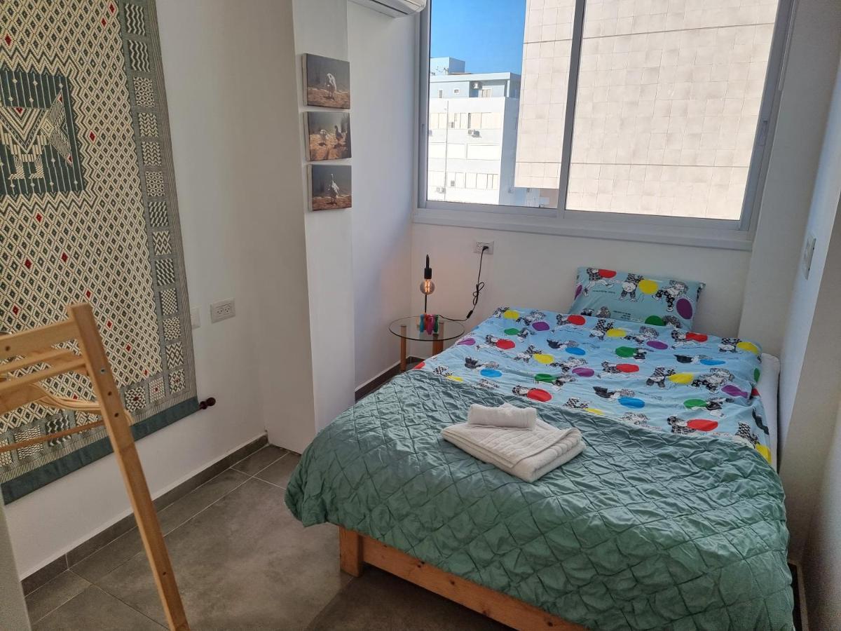 Beautiful 2-Bedroom Sea-View Apartment ネタニア エクステリア 写真