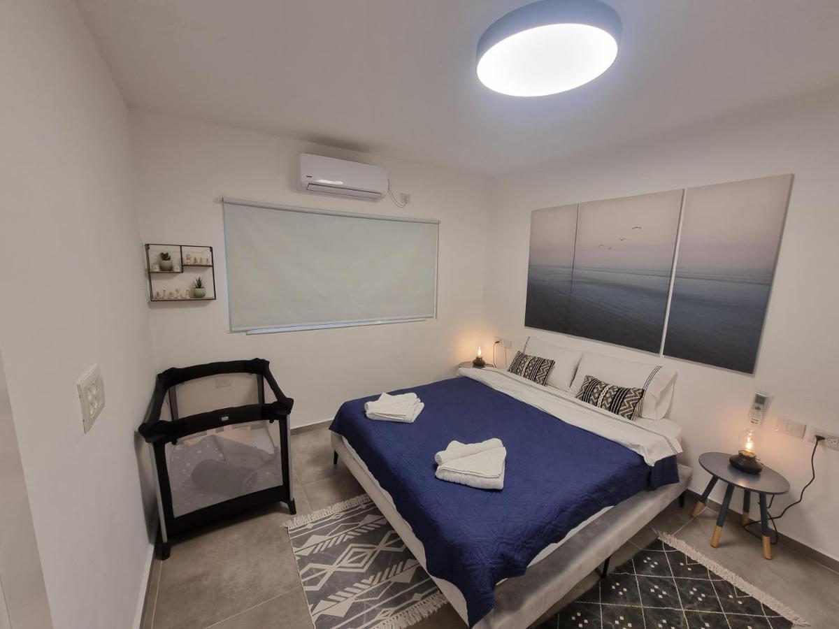 Beautiful 2-Bedroom Sea-View Apartment ネタニア エクステリア 写真